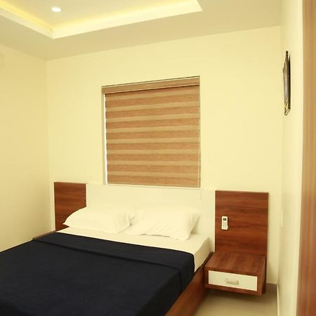 Dreams Residency Manjeri Extérieur photo