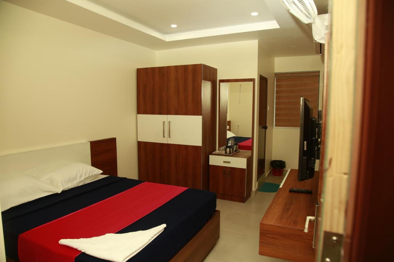 Dreams Residency Manjeri Extérieur photo