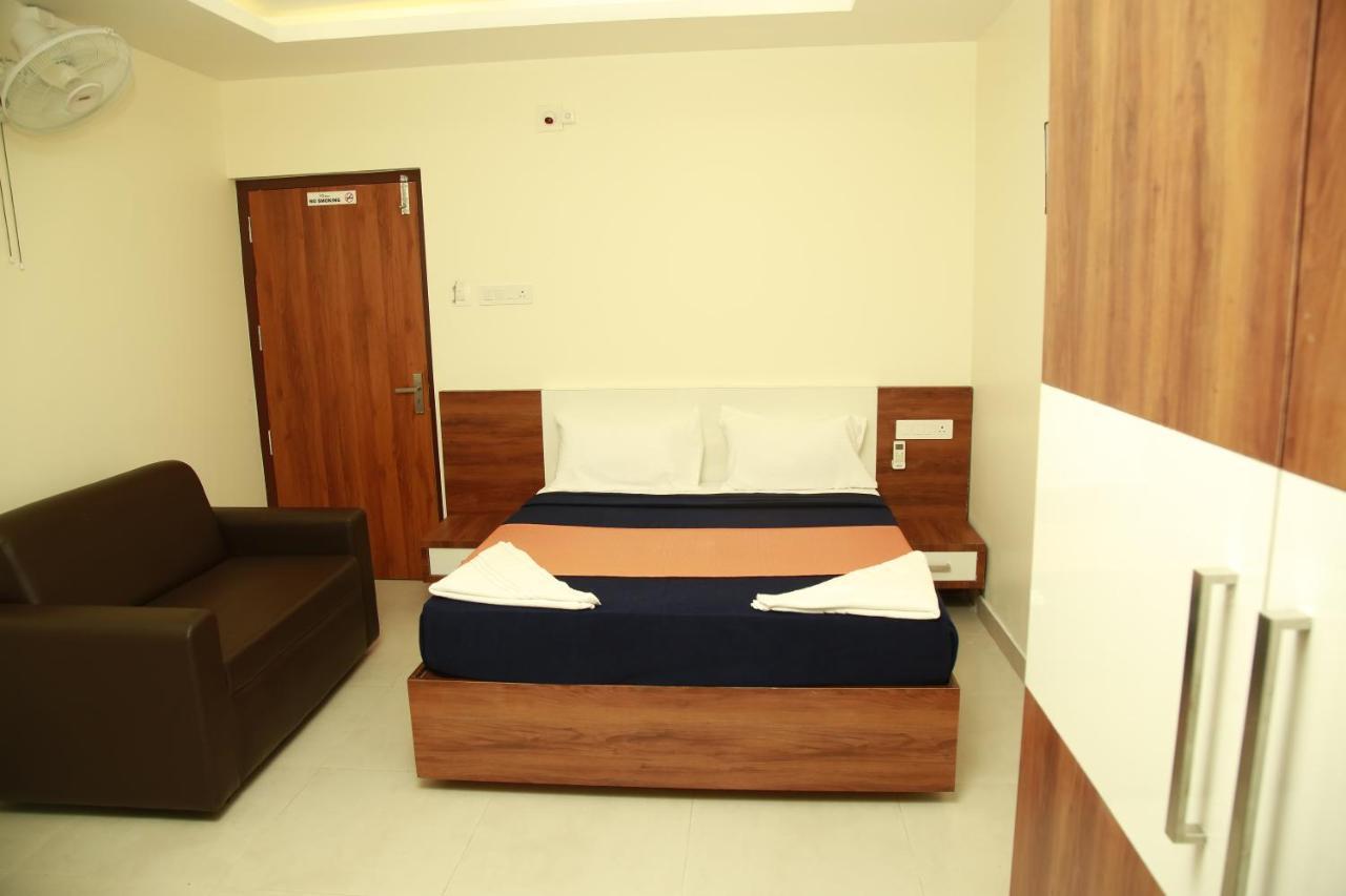 Dreams Residency Manjeri Extérieur photo